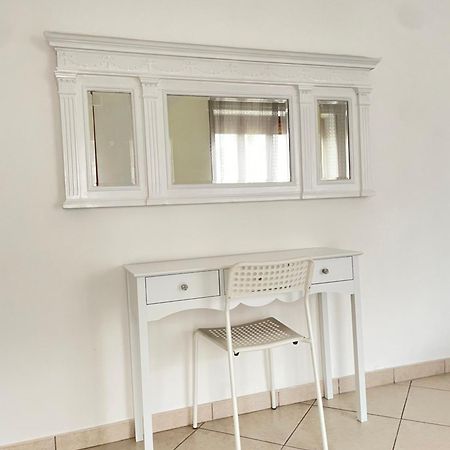 Parvis Home Brindisi Extérieur photo